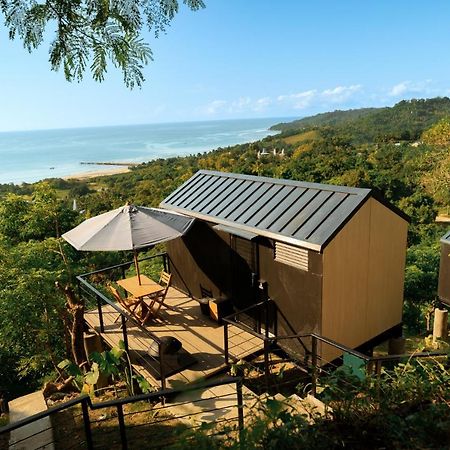Bobocabin Umarato, Sumba Вайкабубак Экстерьер фото